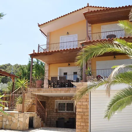 Saron Corinth