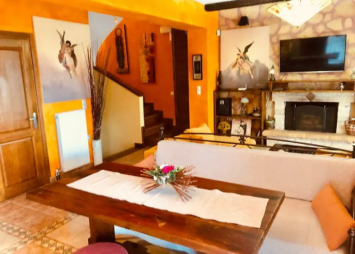 Дом отдыха Saron Corinth